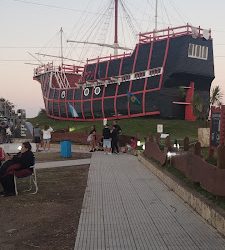 Bar Del Imitador De Leo Mattioli
