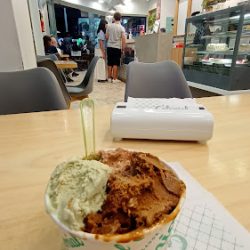 Colonial Helados & Cafe San Bernardo