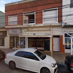 Eros Y Uma Petshop