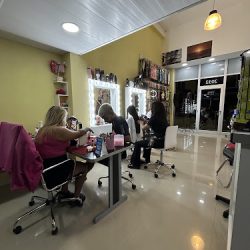 Estilo Hollywood (Peluquería Y Barbería)