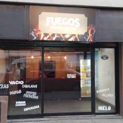 Fuegos Del Mar Grill. Sanguchería Al Paso