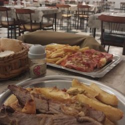 La Cueva Parrilla Restaurante