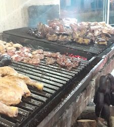 Lo De Tito Parrilla Y Restaurante