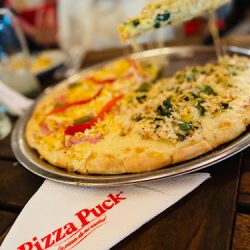 Pizza Puck