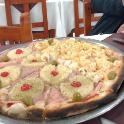 Pizzería Con Tutti Il Fiocchi