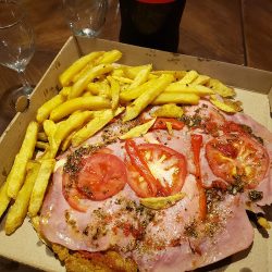 Rotiseria Y Pizzeria Floppy